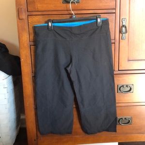 Black Cropped Leggings